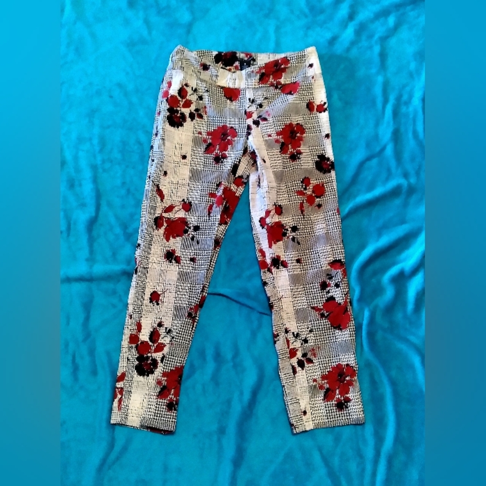 Womens straight leg rose and hounds tooth Zac&Rachel slacks size 8